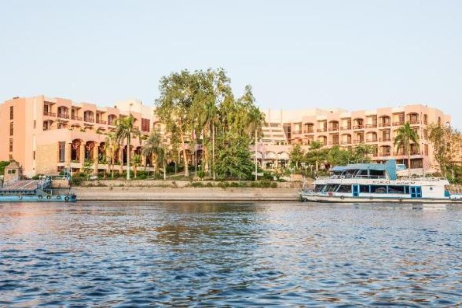 Hotel 4